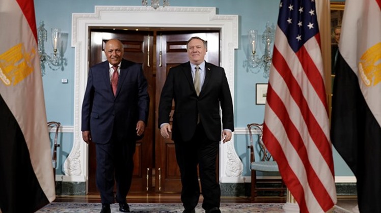 Egypt’s Foreign Minister Sameh Shoukry discussed updates about the spread of coronavirus (COVID-19) with his American counterpart, Mike Pompeo, and the national efforts to mitigate the effect of the pandemic on economy, the Egyptian Foreign Ministry said 