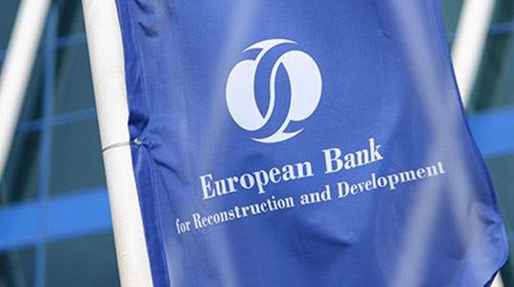 European Investment Bank (EIB) is ready to increase credit lines, introduce new lines through banks, and cooperate with the private sector in the pharmaceutical industry in Egypt, according to Head of the regional office of EIB in Cairo Alfredo Abad.