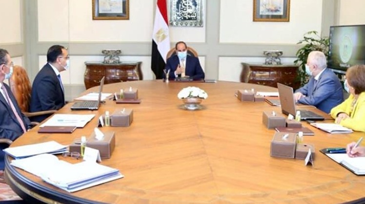 Egyptian President Abdel Fattah El Sisi on Sunday urged giving the highest priority to spreading awareness among students of the principles and instructions of religions