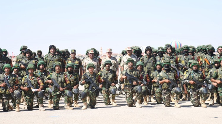  Egyptian Armed Forces Chief-of-Staff Lt. General Mohamed Farid inspected on Monday the combat readiness of the Armed Forces’ in the western military region, a statement by the armed forces said.