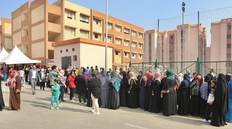  Egyptian voters have headed to polling stations in 13 governorates since 9:00 A.M (Cairo Time) to resume casting their ballots in the 2nd phase of the House Representatives election on Sunday
