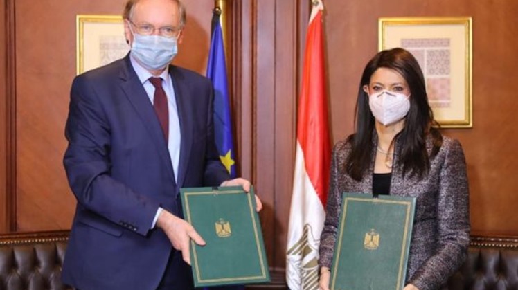 Egyptian Minister of International Cooperation Rania Al-Mashat, and Head of the European Union Delegation to Egypt Ambassador Christian Berger.- press photo


