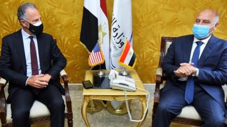 Egypt's Transport minister, US diplomat reviews boosting cooperation in metro service development