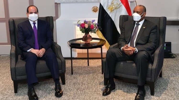 Egypt's President Abdel Fatah al-Sisi held a meeting on Sunday Chairman of the Sudanese Sovereign Council Abdel Fatah al-Burhan in Paris, where they will both attend two conferences on Sudan and Africa.