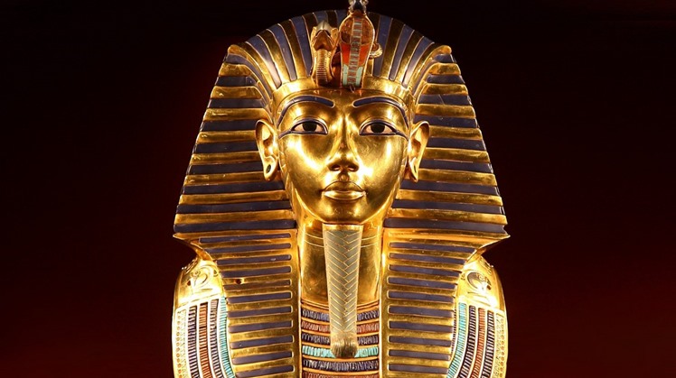 Updates on the show script for Tutankhamun's Belongings - Egyptfwd.org