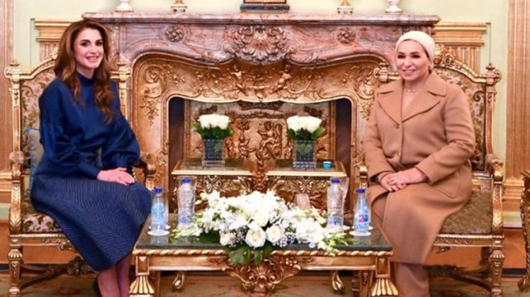 Egypt’s first lady welcomes Queen Rania of Jordan visit to Cairo