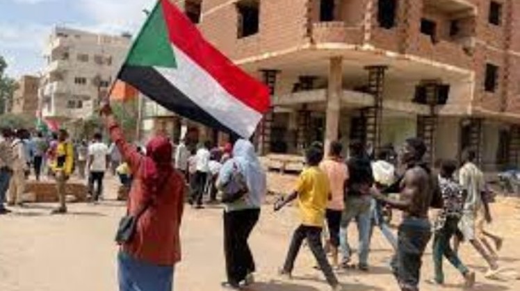 42 political parties hail Egypt's measures to evacuate nationals from Sudan