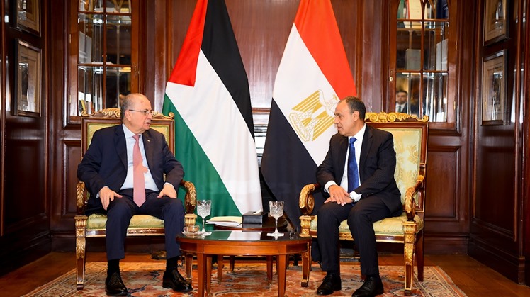 Egypt’s Foreign Minister Badr Abdelatty received on Wednesday Prime Minister and Minister of Foreign Affairs of Palestine Mohamed Mustafa.