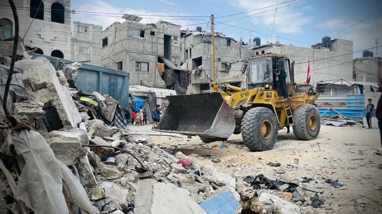 Egypt’s committee in Gaza is assessing damaged buildings for reinforcement, rehabilitation or demolition to protect residents ahead of winter.