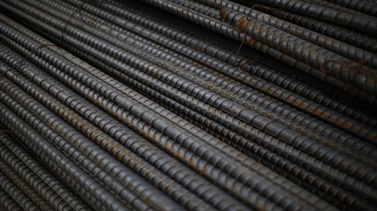 Egypt’s Ministry of Finance began on Monday, April 15,  collecting temporary protection fees on Egypt's imports of iron billets and steel rebar for 180 days. 
