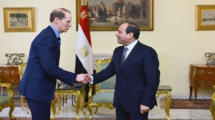 Egypt's President Abdel-Fattah El-Sisi and Ronald Lee Wyden, the senior United States Senator for Oregon 
