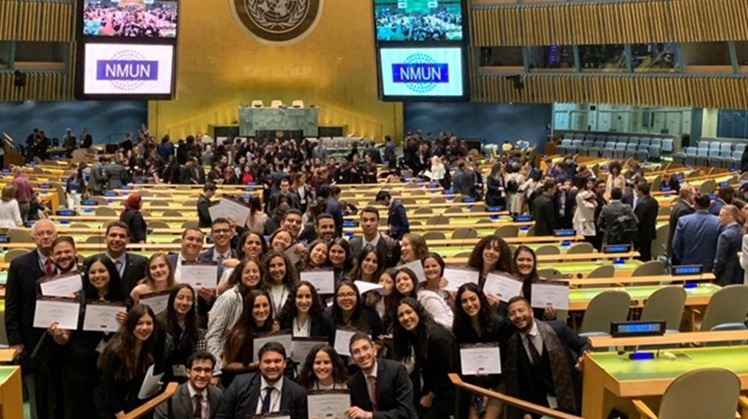 The Cairo International Model United Nations (CIMUN) delegation of The American University in Cairo (AUC) received a record-breaking 19 awards at the National Model United Nations conference recently held in New York. 