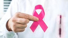 The Egyptian Ministry of Health declared the resumption of a presidential initiative launched last year to test women for breast cancer, which is the second leading cause of death among Egyptian women, according to the minister.
