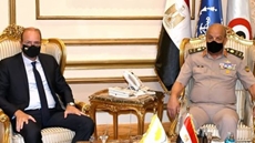 Defense Ministers of Egypt, Cyprus discuss bilateral relations