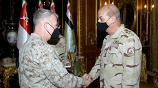 Egyptian Defense Minister meets with US CENTCOM commander